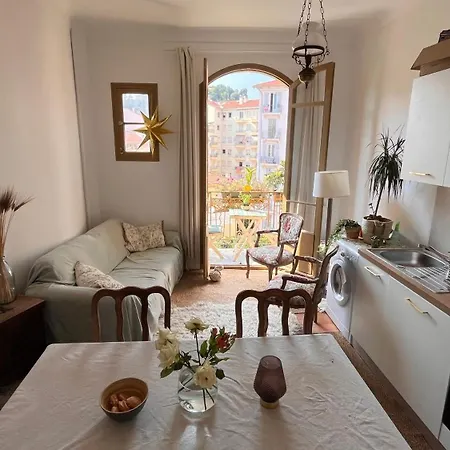 Arty Homestay